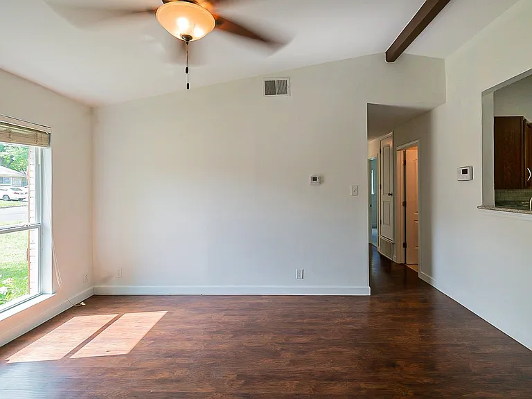 6002 Blythewood Dr — Photo 4