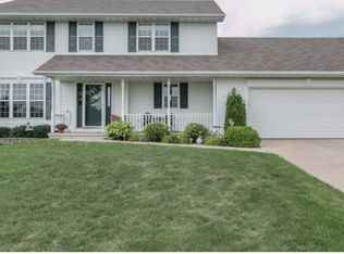 462 Brookview Dr, Luxemburg, WI 54217