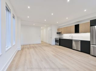 995 Dufferin St, Toronto, ON M6H 4B2