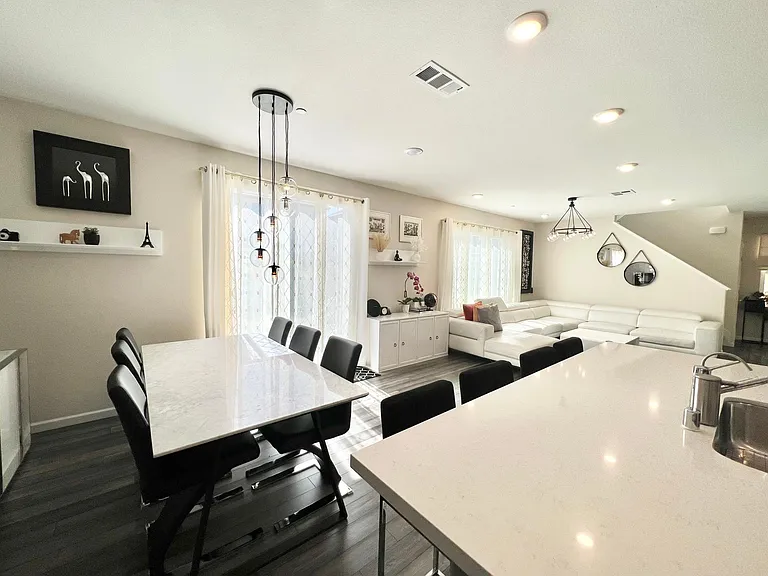 5325 Knights Valley Ln — Photo 32