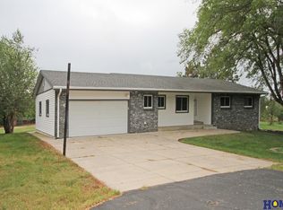 9505 Hickman Rd, Hickman, NE 68372