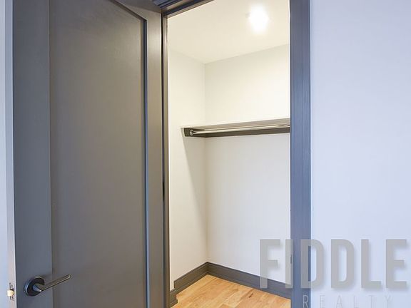 5th image of 26 West St #27E