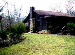 805 Carolina Springs Ln, Franklin, NC 28734