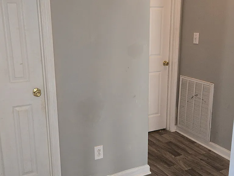 515 Killeen Rd — Photo 18