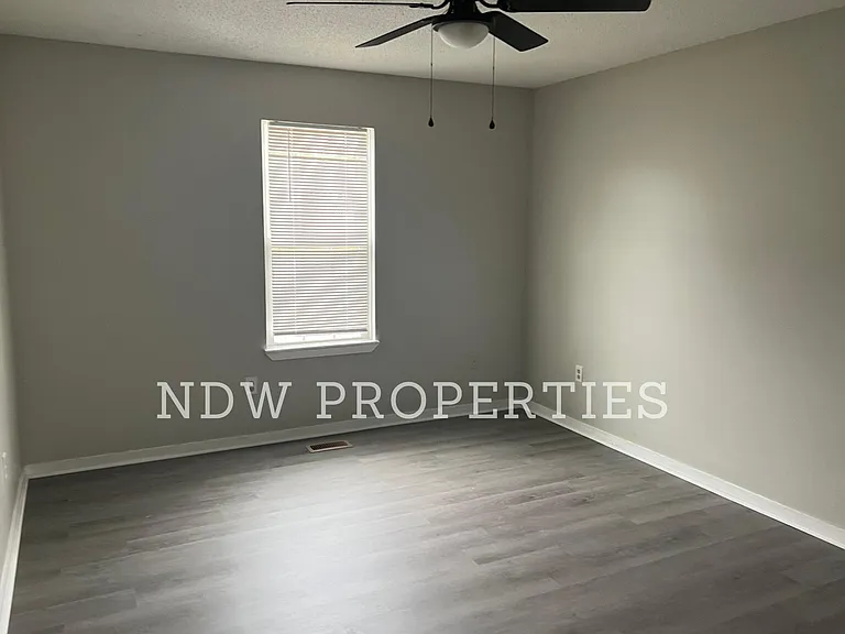 405 Timmy Ln #A — Photo 5