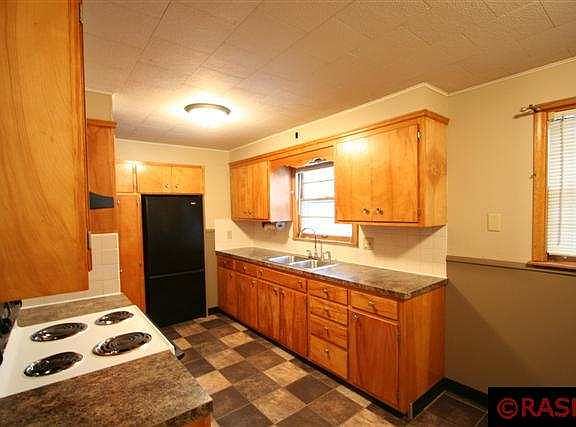 3rd image of 1131 Highland Ave
