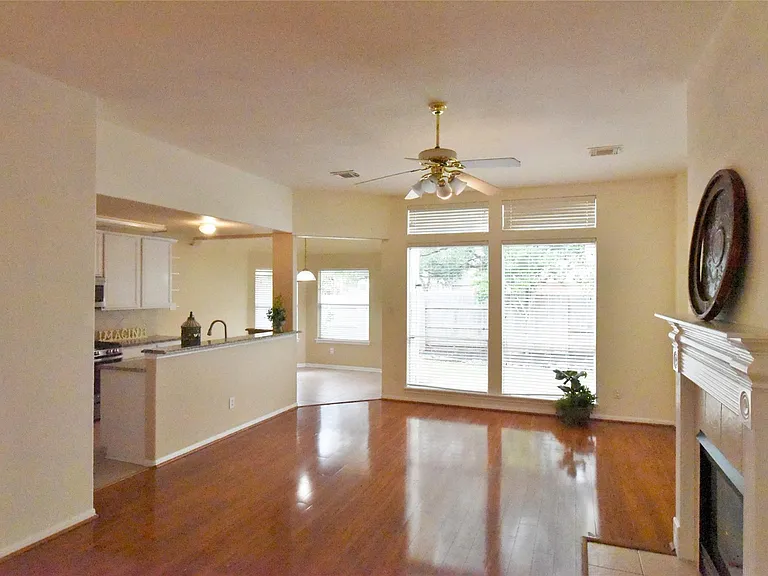 1210 Ivory Meadow Ln — Photo 7