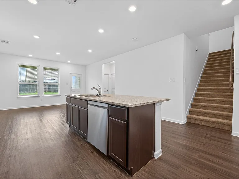 16108 Dockside St — Photo 11