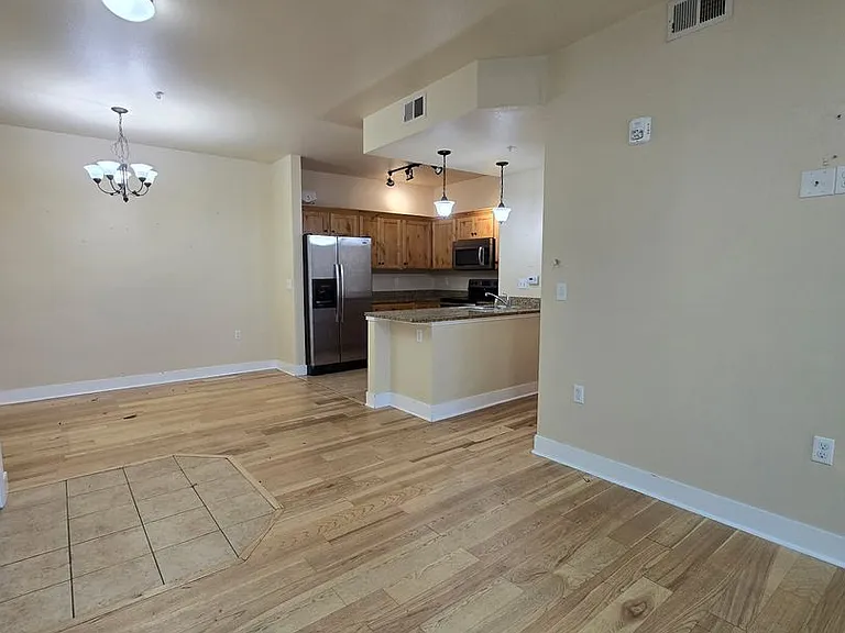 2445 Windrow Dr #B102 — Photo 5