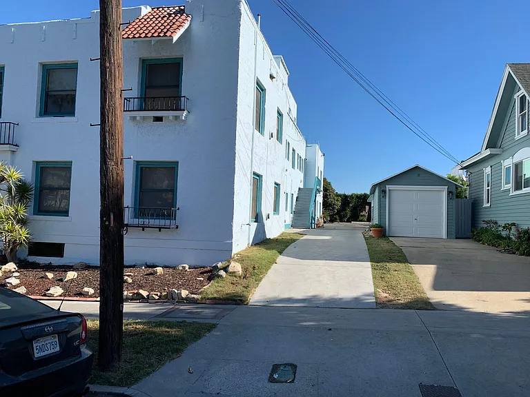 3700 S Pacific Ave #1 — Photo 12