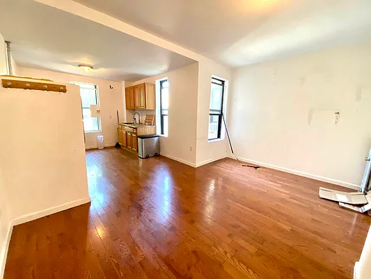 Rented by Lang Realty LLC | media 1