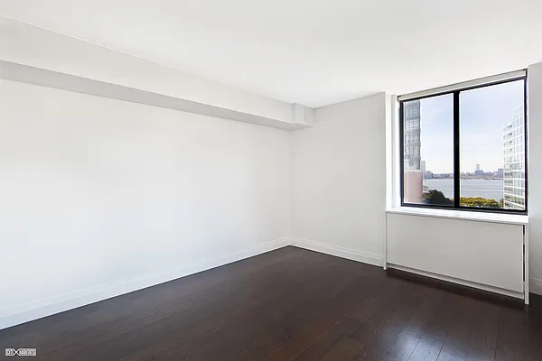 Sold by Citi Habitats | media 6