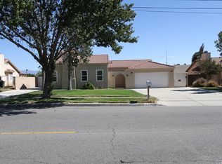 7407 Mango Ave, Fontana, CA 92336