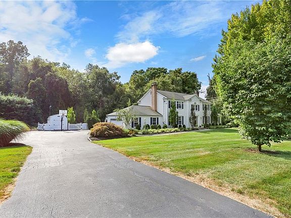 3rd image of 28 Elderberry Ln