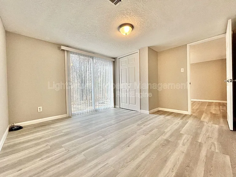 18169 Swiss Dr — Photo 21