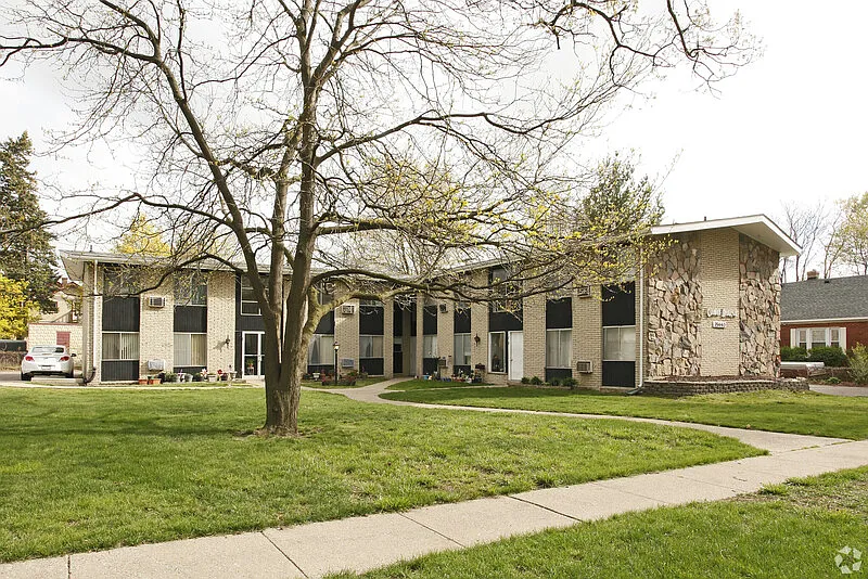 Building Photo - 35440 Brush St #7