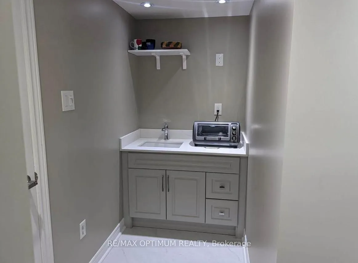 1 bed, $950 — Photo 4