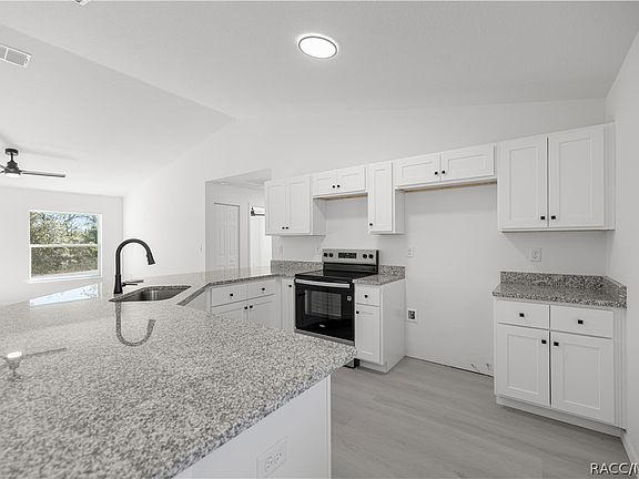 3rd image of 1780 Winding Hills Rd