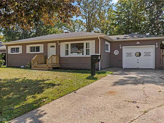 3rd image of 2612 Larkmoor St
