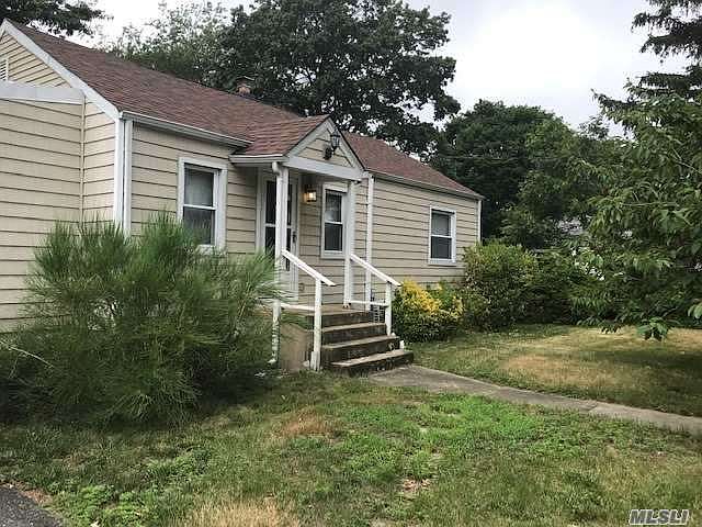 1st image of 110 Elward Ave