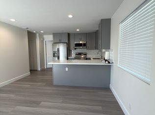 7816 Lindley Ave, Reseda, CA 91335