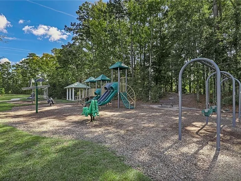 2980 Kingswood Dr — Photo 50