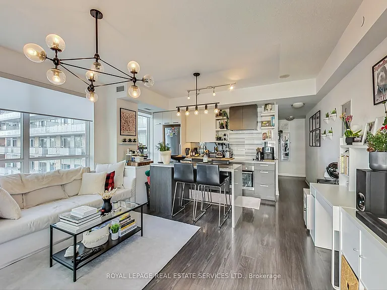1830 Bloor St W #438 — Photo 6