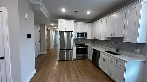 104-106 Warren St #2D Photo 1