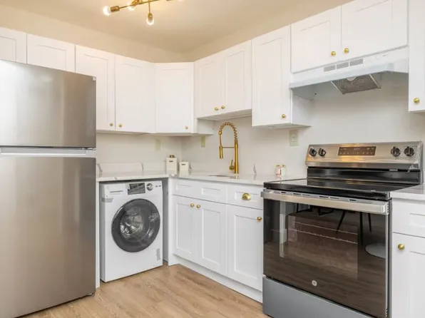 2110 Reamer Dr Unit 101, Barrington, NJ 08007