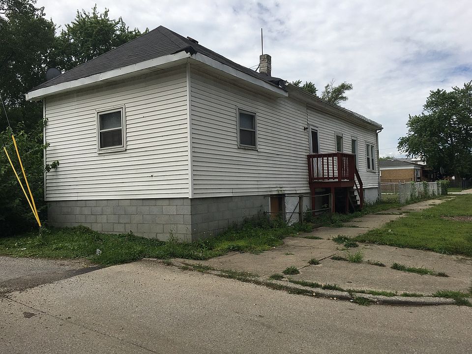 2nd image of 11201 S Aberdeen St