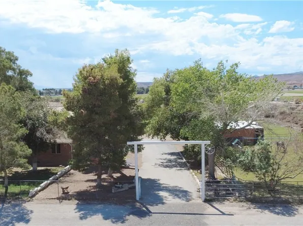 2025 Whipple Ave, Moapa Valley, NV 89021