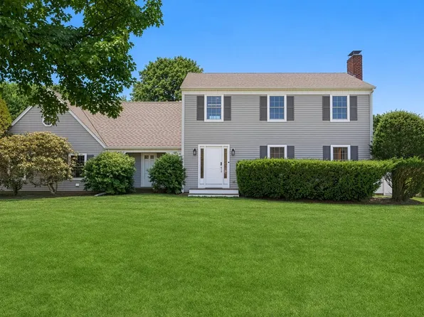 28 Dundee Ln, Southampton, NY 11968