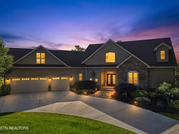 124 Cypress Dr, Dandridge, TN 37725