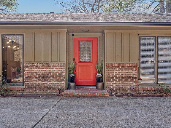 3rd image of 805 Sequoia Dr