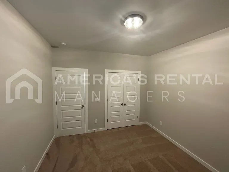 2158 Ellsworth Loop Rd — Photo 32