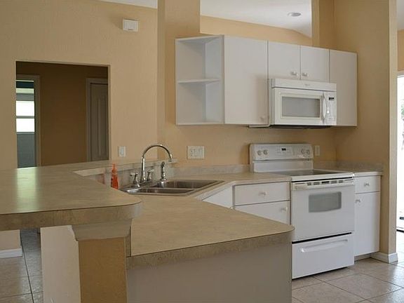 3rd image of 8345 Mambo Ave