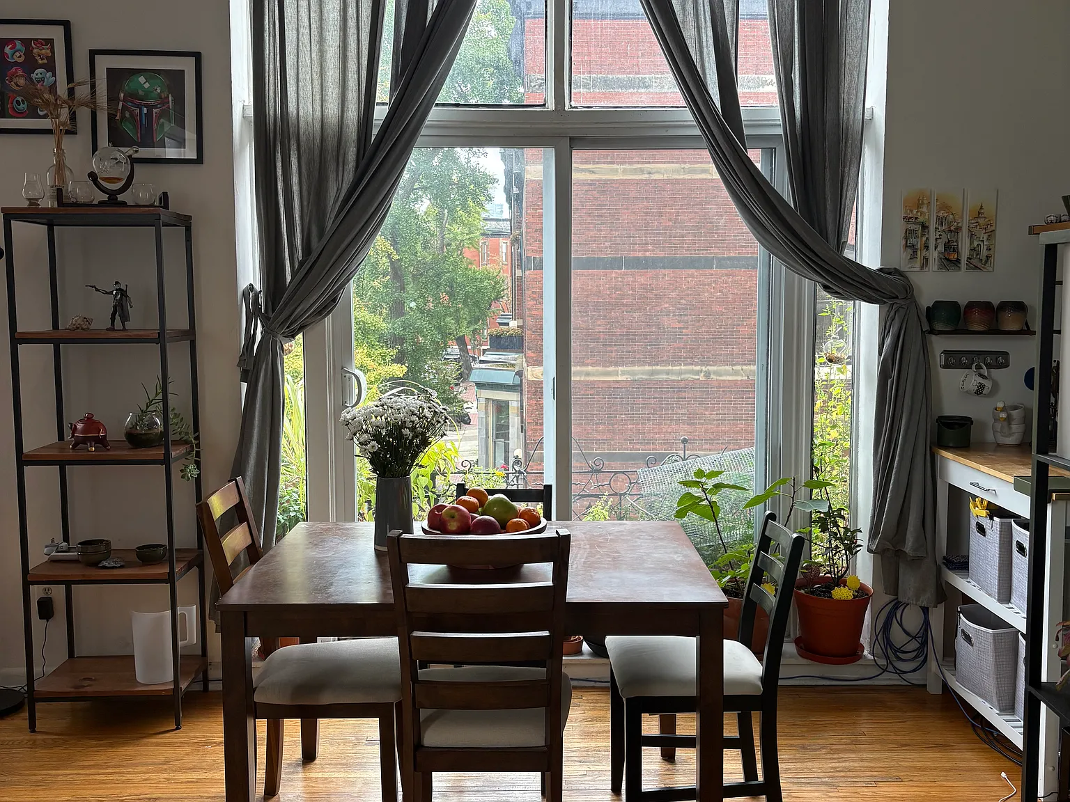 2 bed, 1000 sqft, $2,600 — Photo 4
