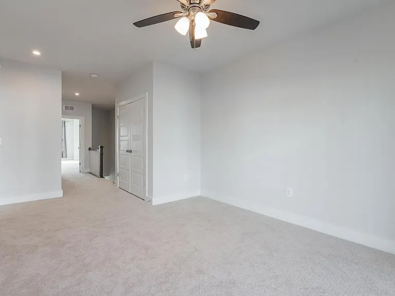 2618 Lassen Walk #A — Photo 24