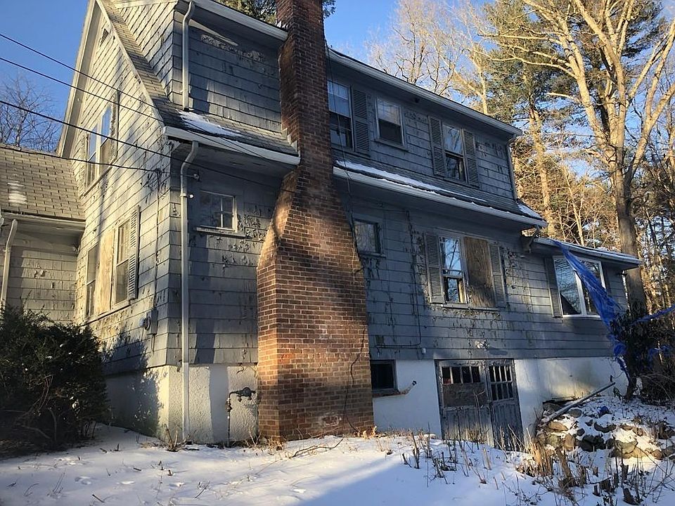 2nd image of 21 Neponset Ave