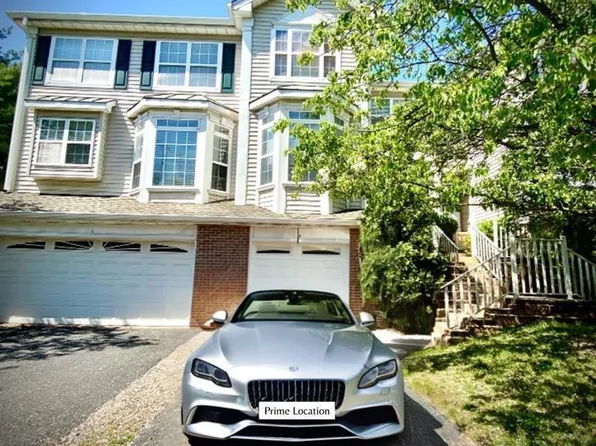 3 Lambiance Ct, Highland Park, NJ 08904