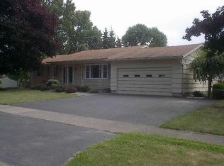 182 Brush Hollow Rd, Rochester, NY 14626