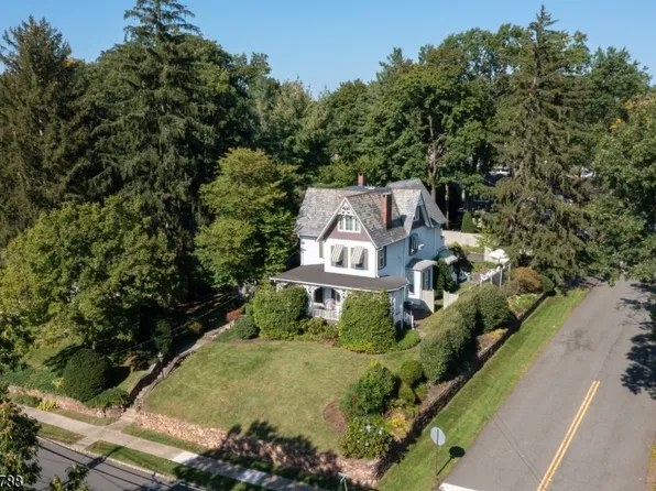 306 N Chestnut St, Westfield Town, NJ 07090