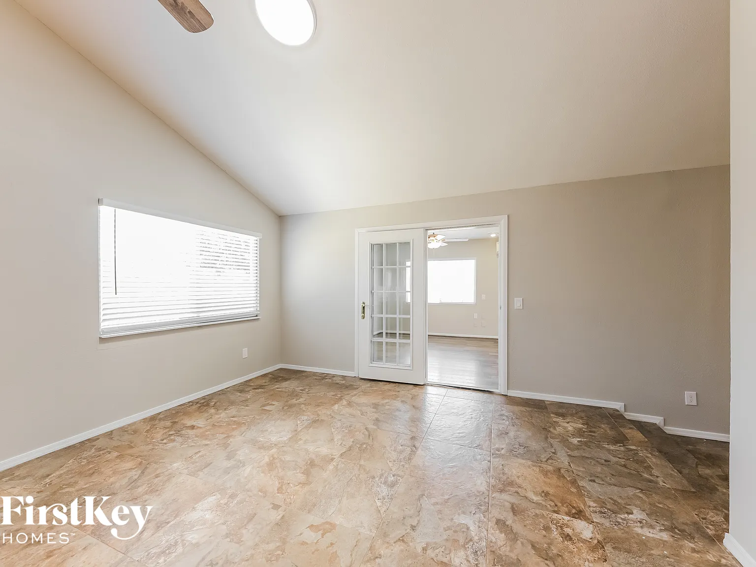 3 bed, 2.0 bath, 1881 sqft, $2,265 — Photo 4