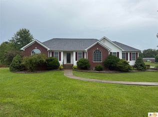 202 Colonial Heights Rd, Glasgow, KY 42141