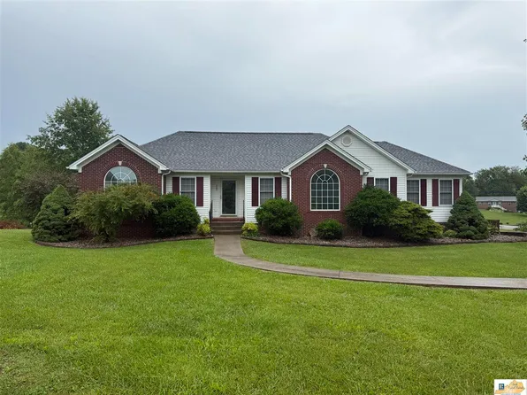 202 Colonial Heights Rd, Glasgow, KY 42141