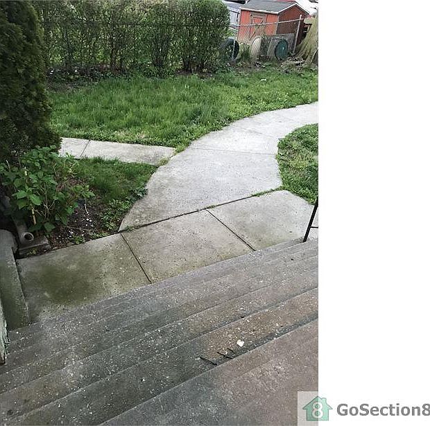 1st image of 53 Locust Hill Ave