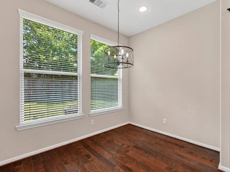 74 S Sawbridge Cir — Photo 20