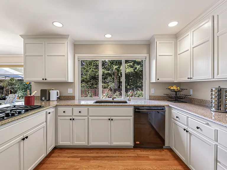 3371 212th Ct SE — Photo 5