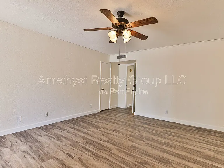 4419 W Shaw Butte Dr — Photo 23