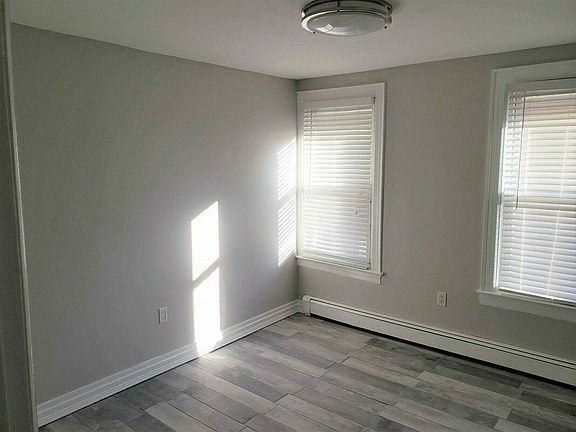 3rd image of 4408 Utopia Pkwy Floor 2